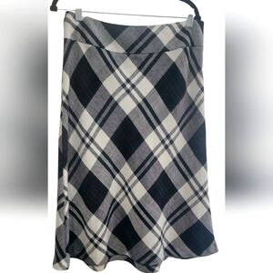 DRESSBARN BLACK & OFF WHITE A-LINE SKIRT